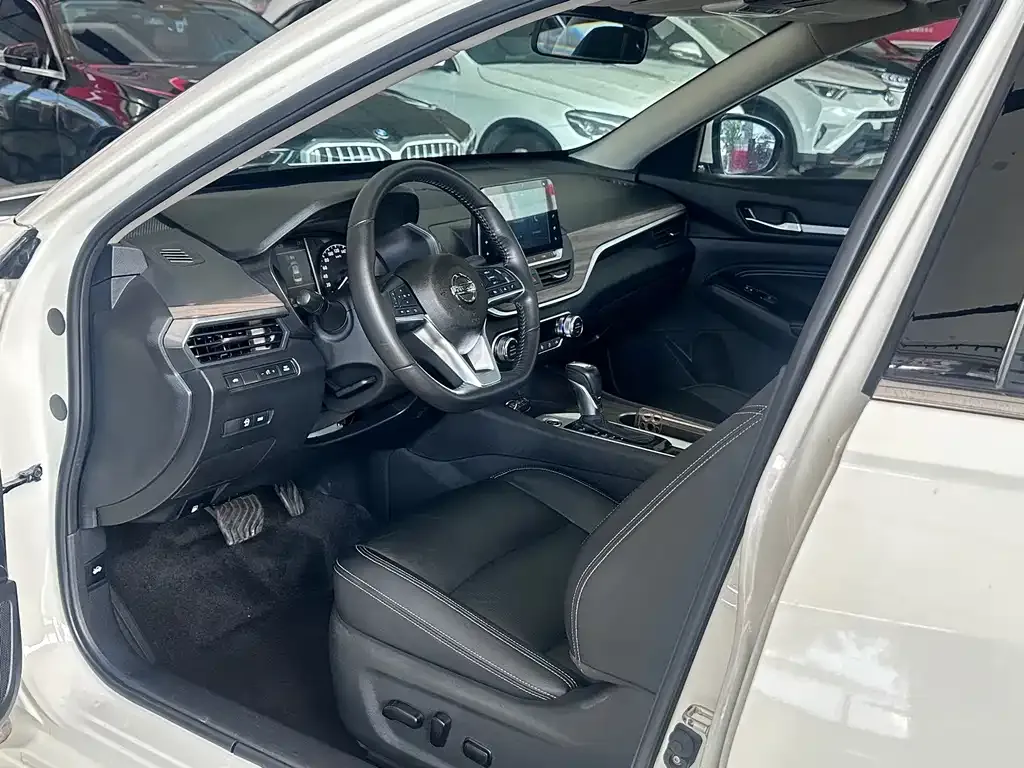 Nissan Teana — фото 2