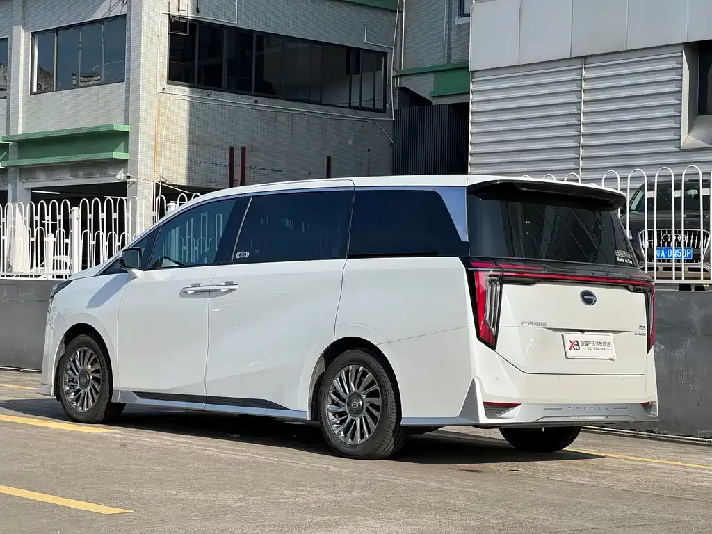 GAC Motor Trumpchi M8 — фото 5