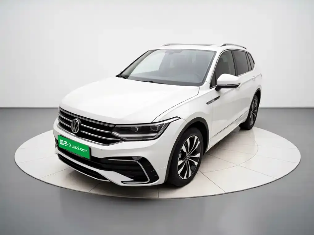 Volkswagen Tiguan L — фото 2