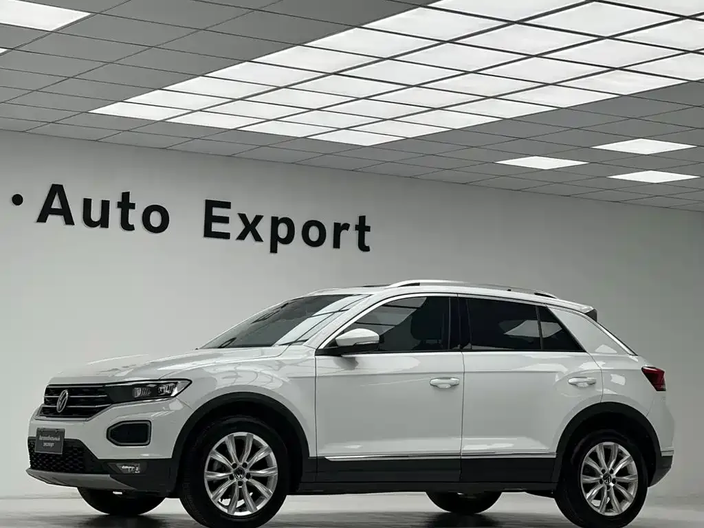 Volkswagen T-Roc — фото 7