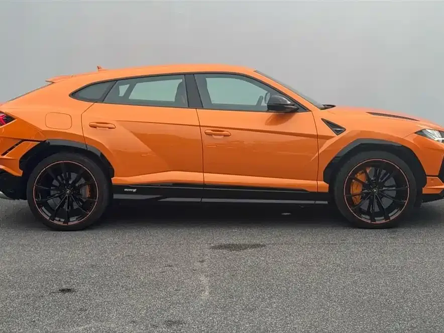 Lamborghini Urus — фото 8