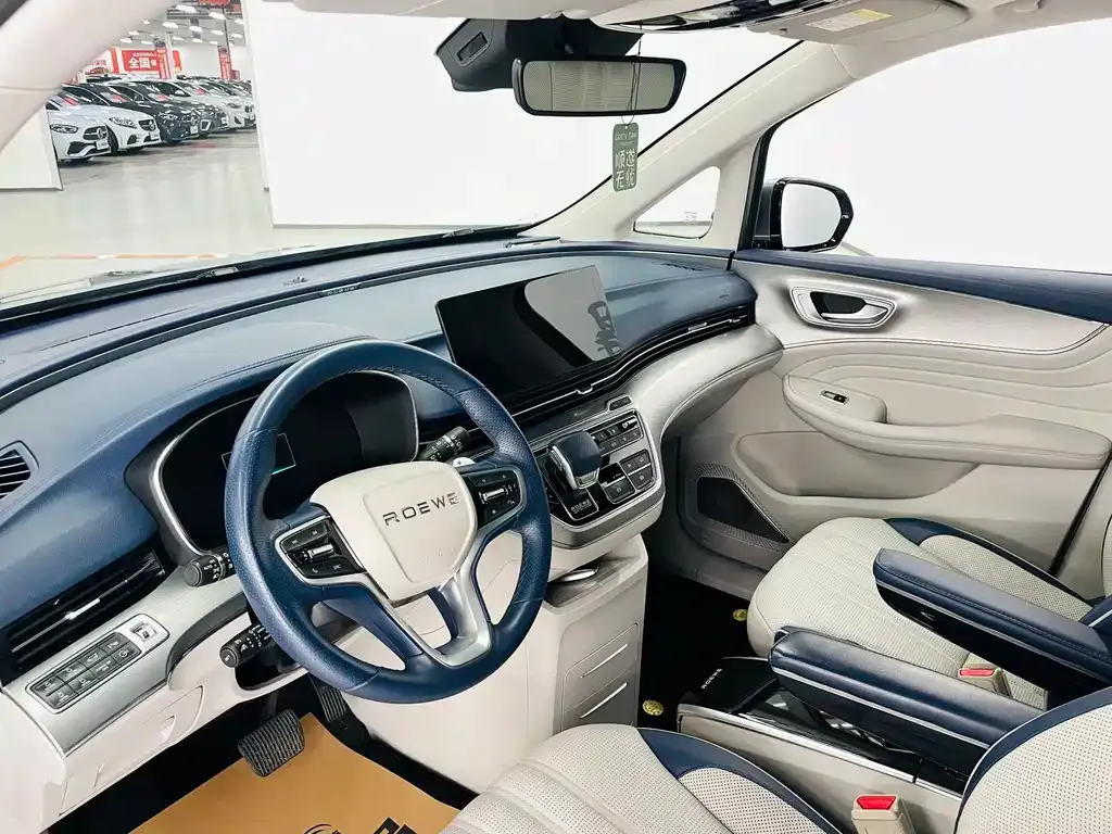 Roewe iMAX8 — фото 9