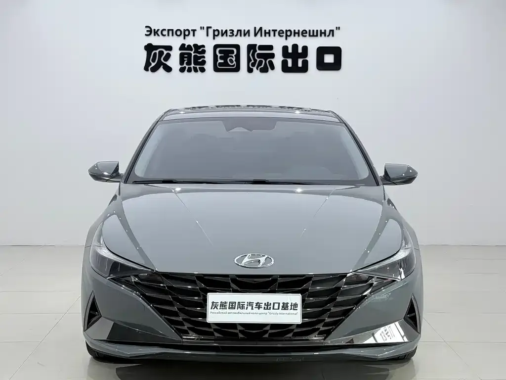 Hyundai Elantra — фото 4