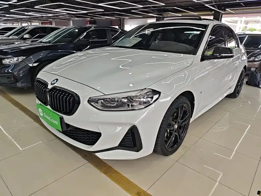 BMW 1 Series — фото 1