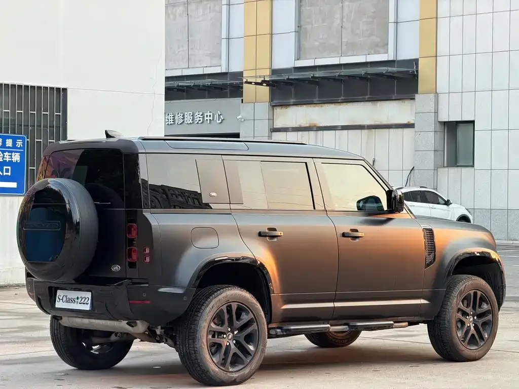 Land Rover Defender — фото 10