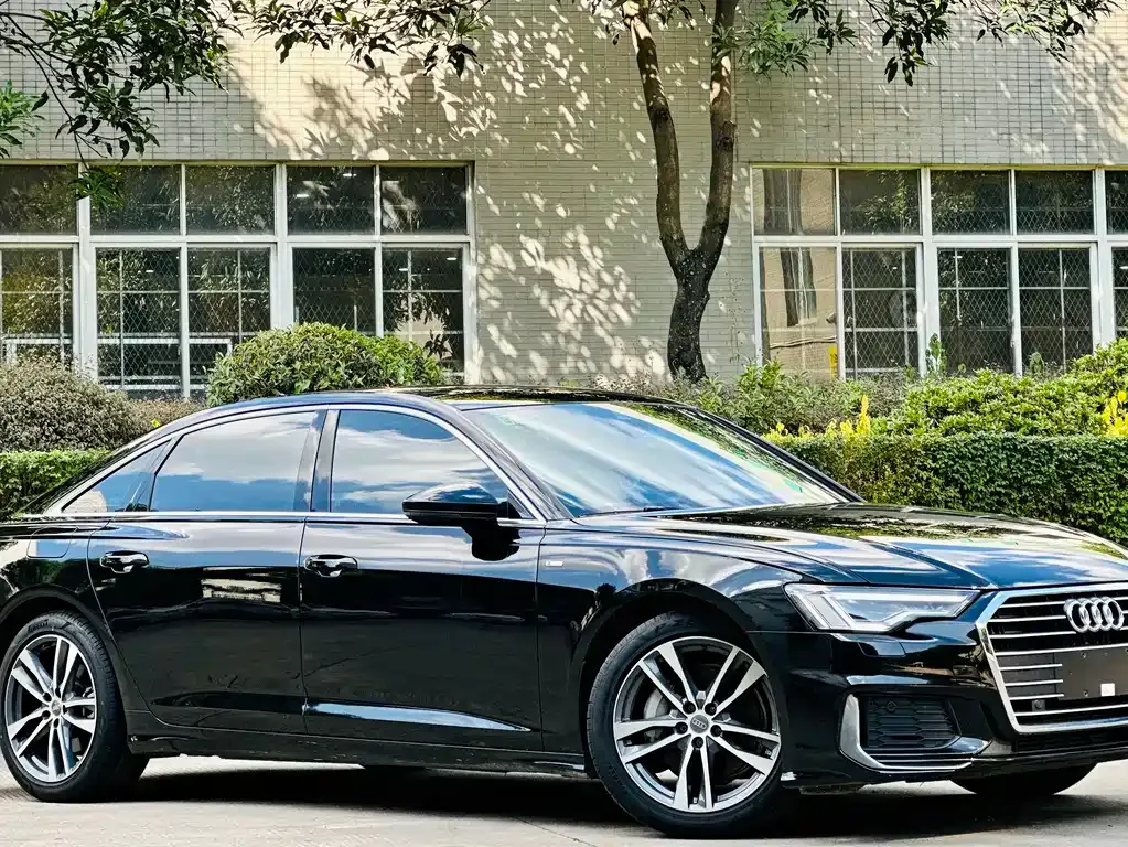 Audi A6L — фото 7