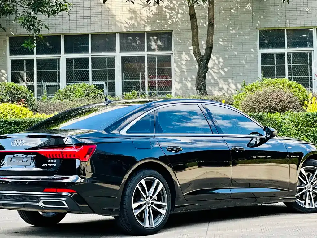 Audi A6L — фото 6