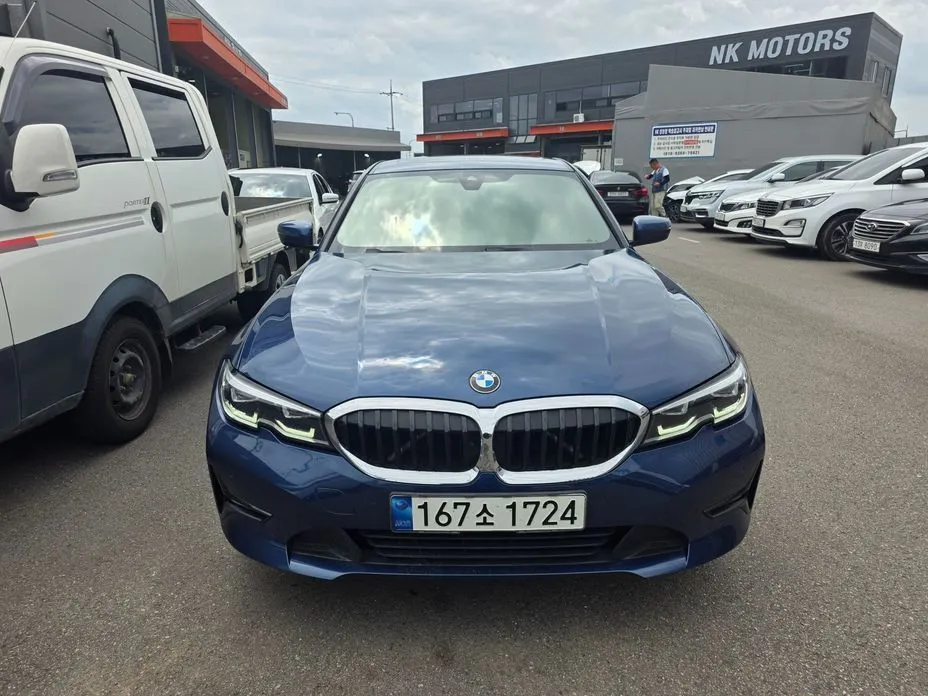 BMW 3-Series — фото 1