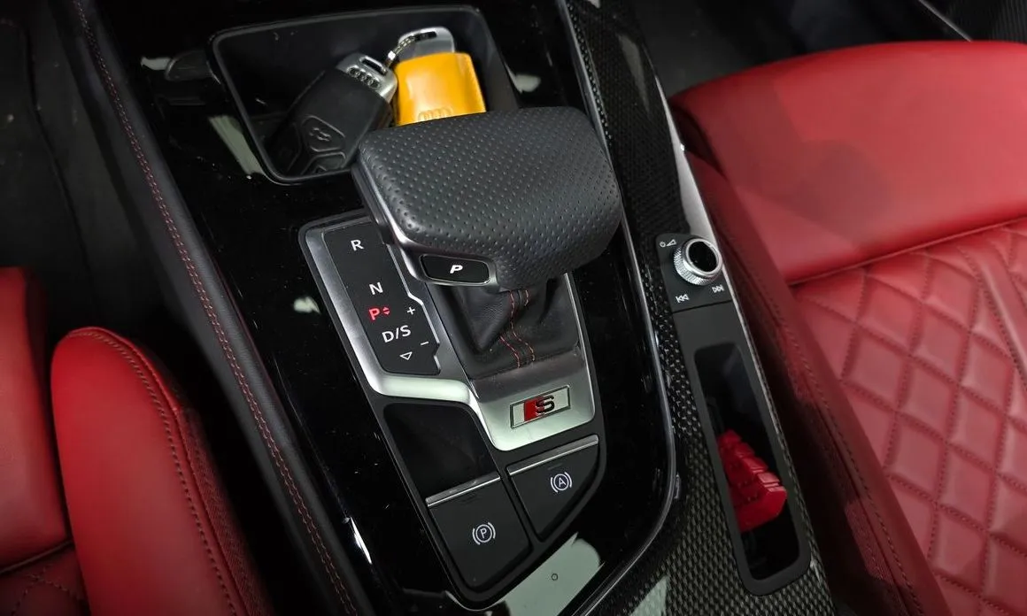Audi S4 2021 из KR, фото 9