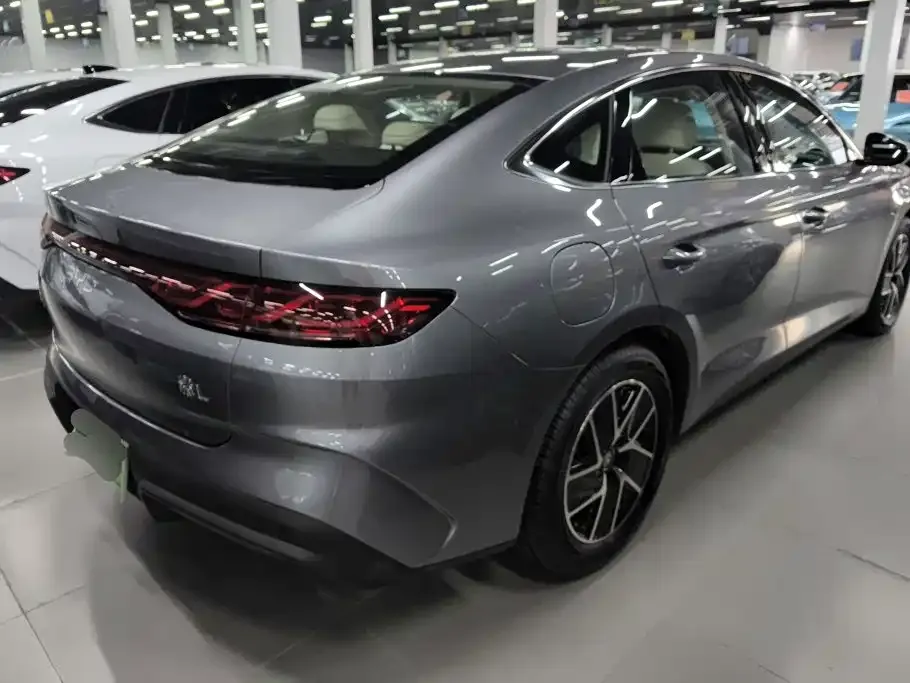 BYD Qin L — фото 2