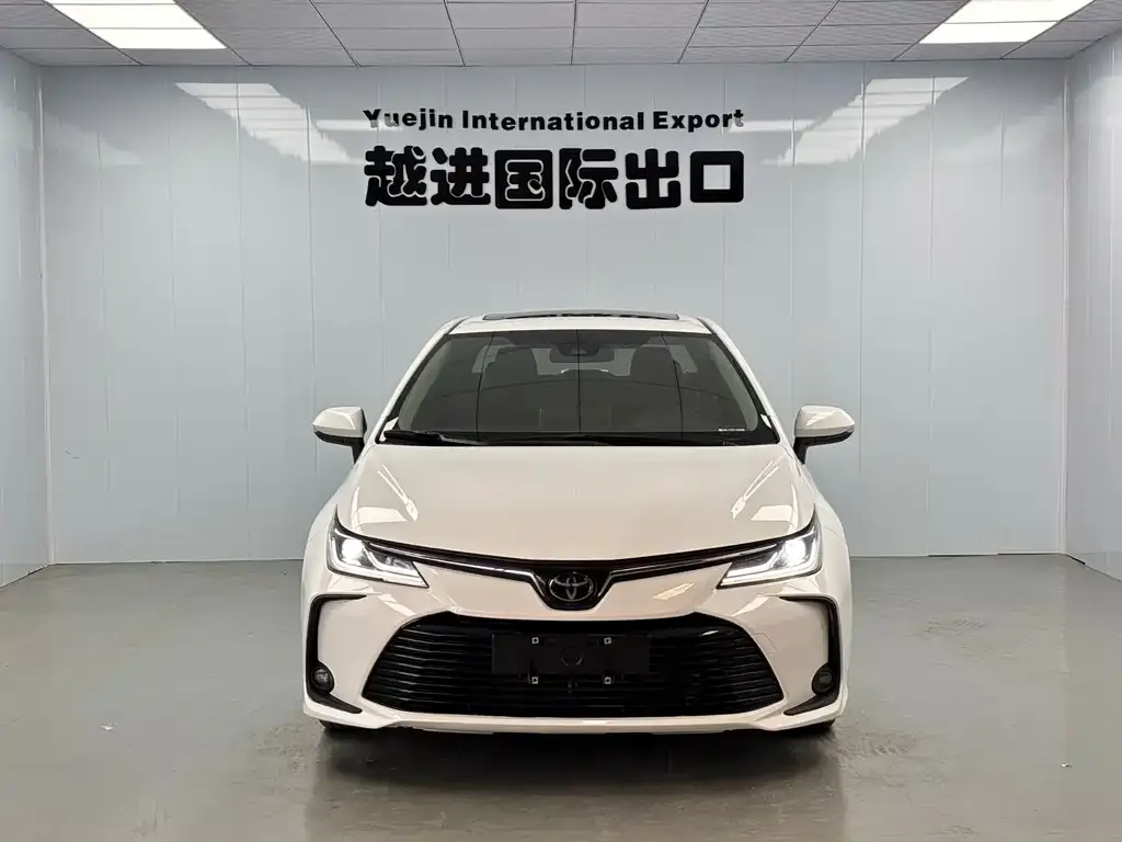 Toyota Corolla — фото 2