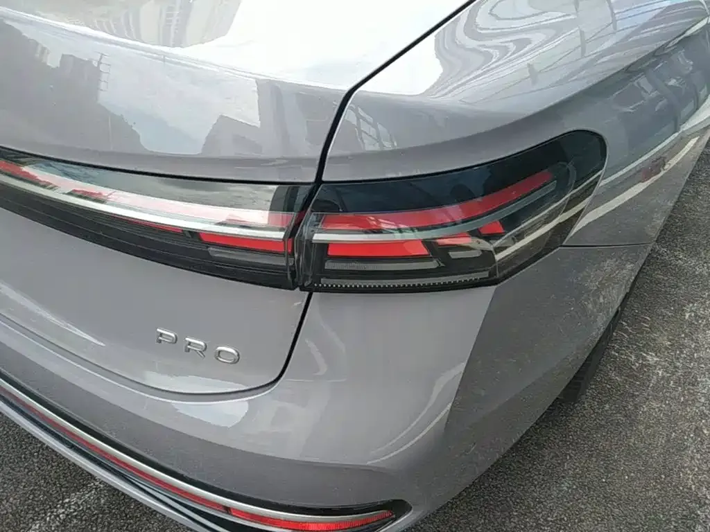 Volkswagen Passat — фото 10