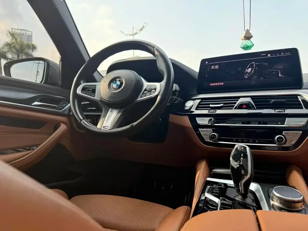 BMW 5 Series (Import) 2023 из CN, фото 9