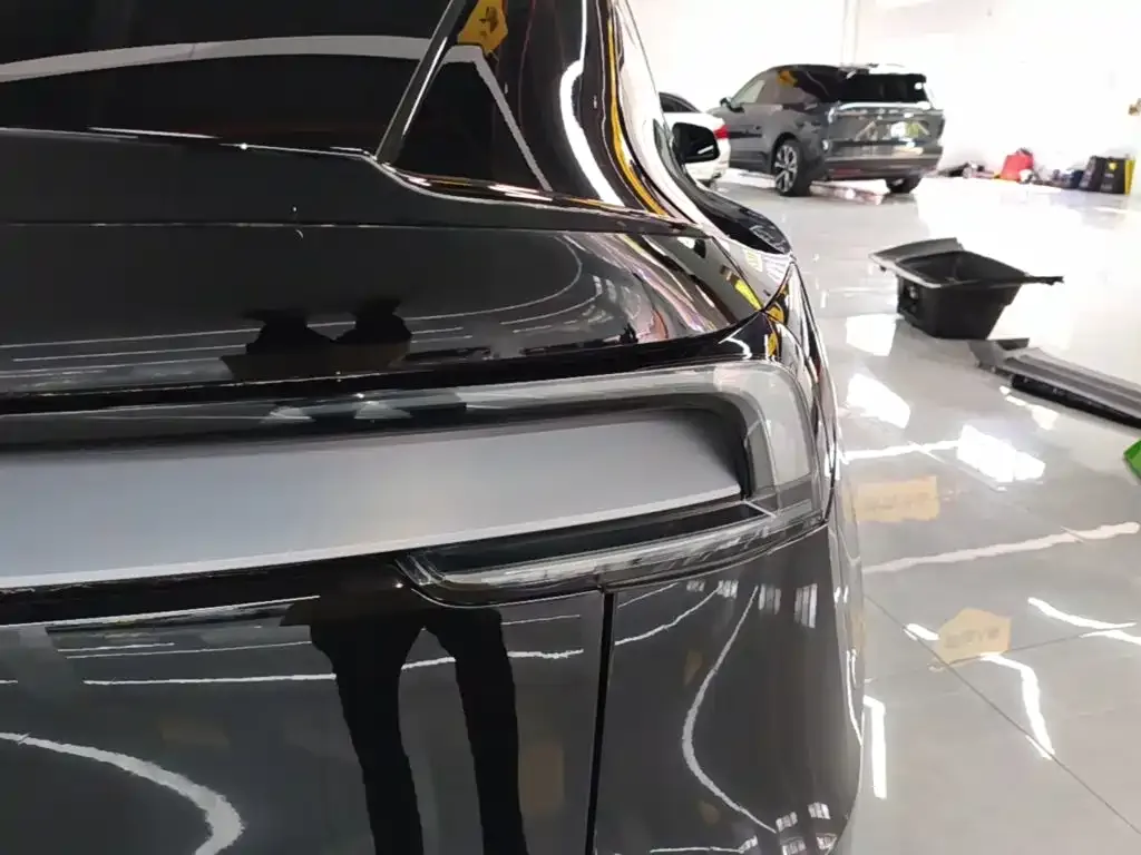 Tesla Model Y L — фото 3