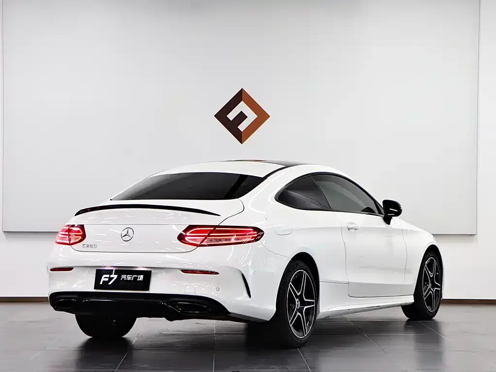 Mercedes-Benz C-Class (Import) — фото 6