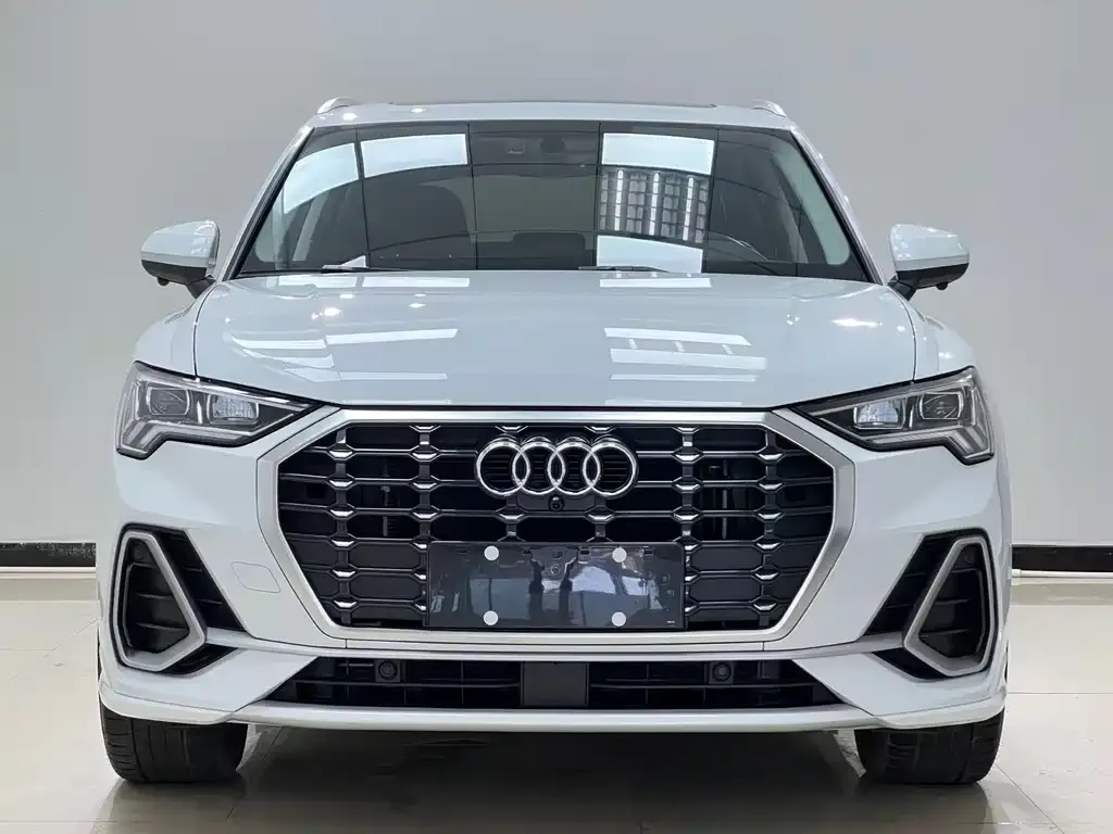 Audi Q3 — фото 9