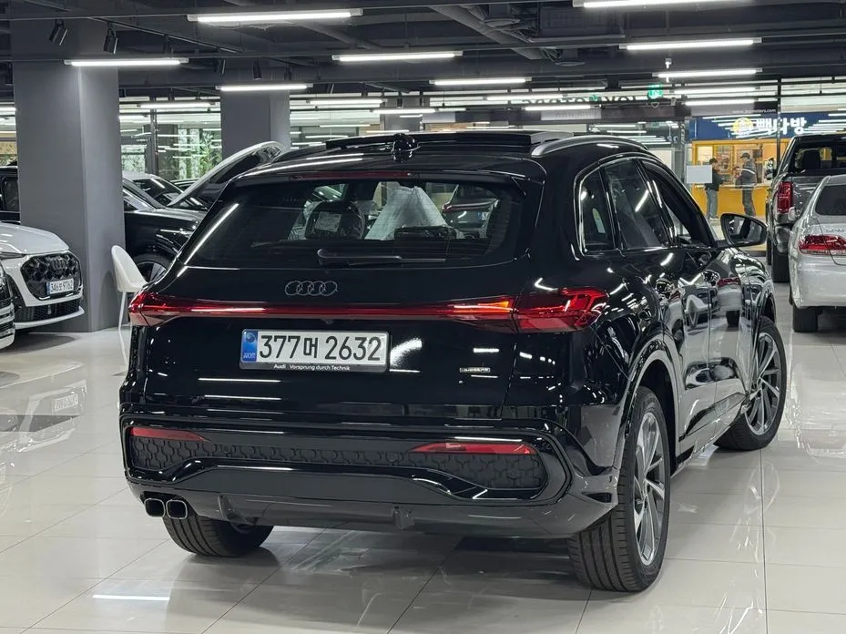 Audi Q5 — фото 10