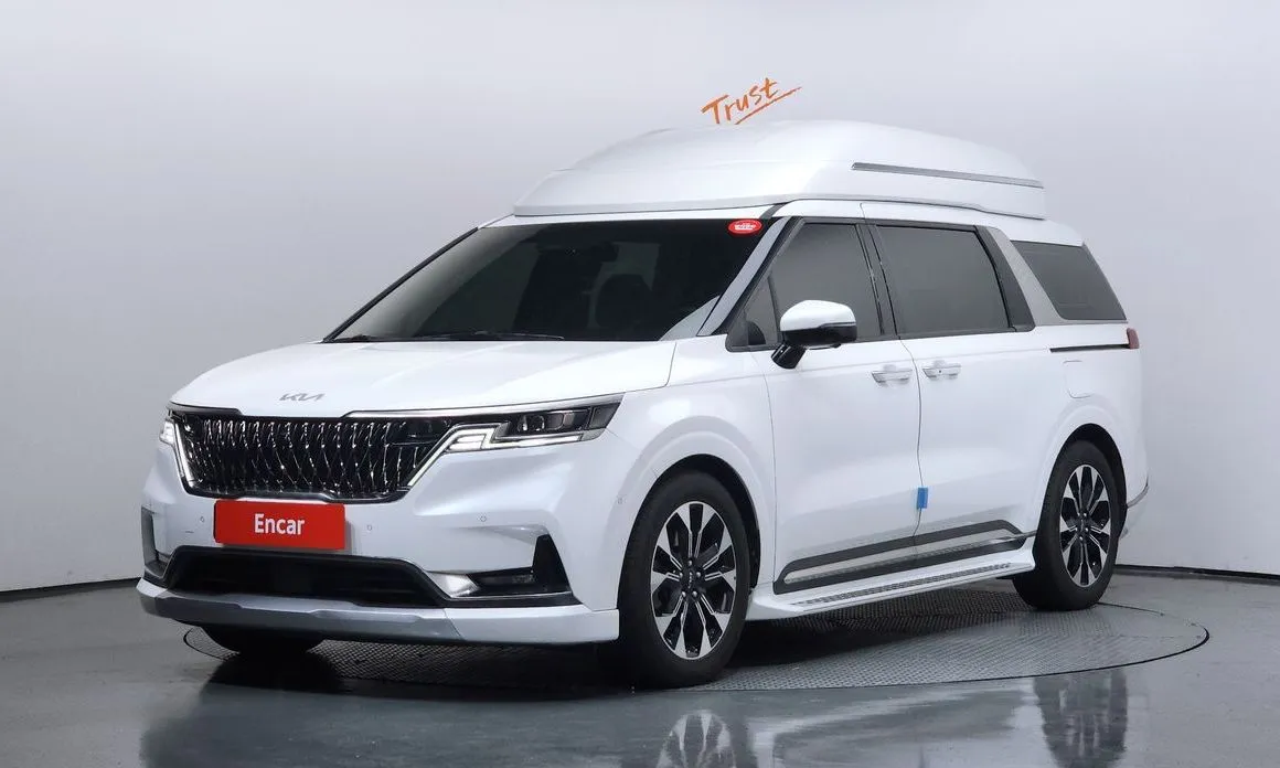 Kia Carnival — фото 1