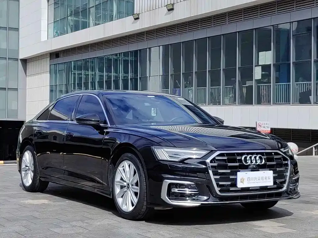 Audi A6L — фото 6