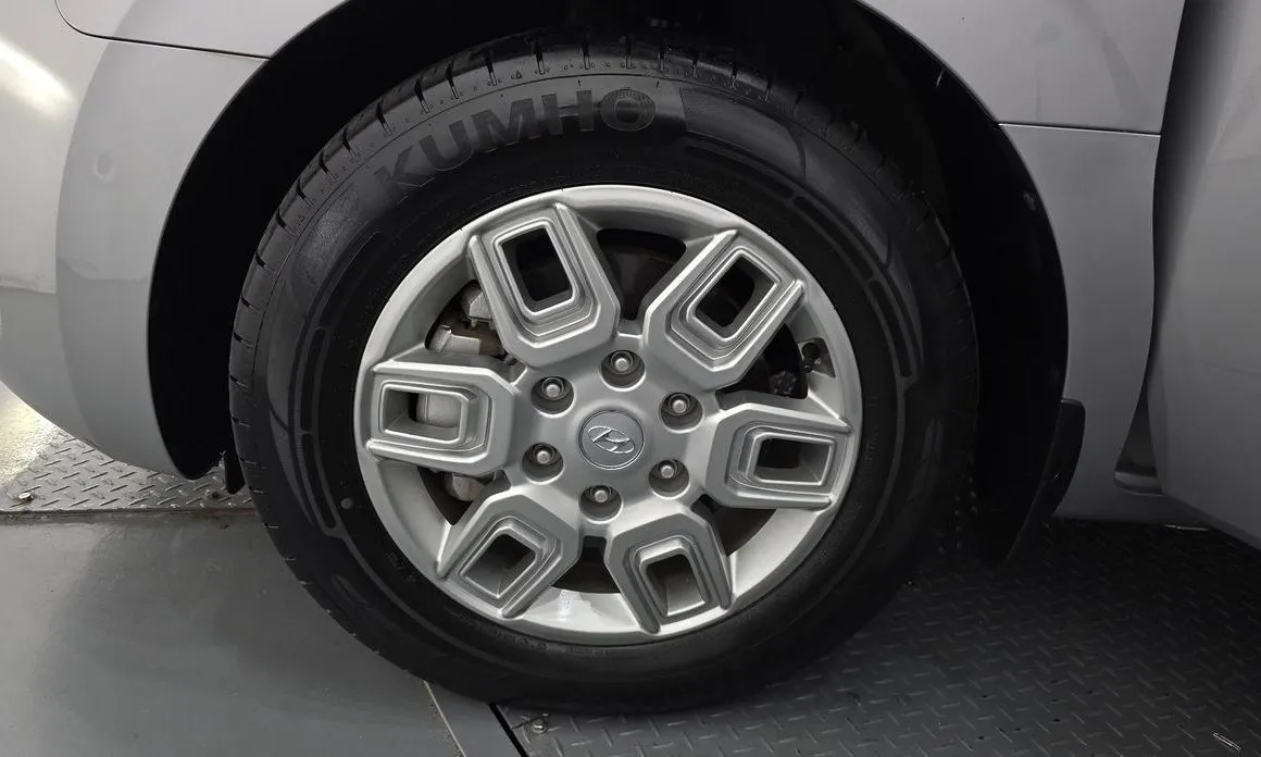 Hyundai Staria — фото 2