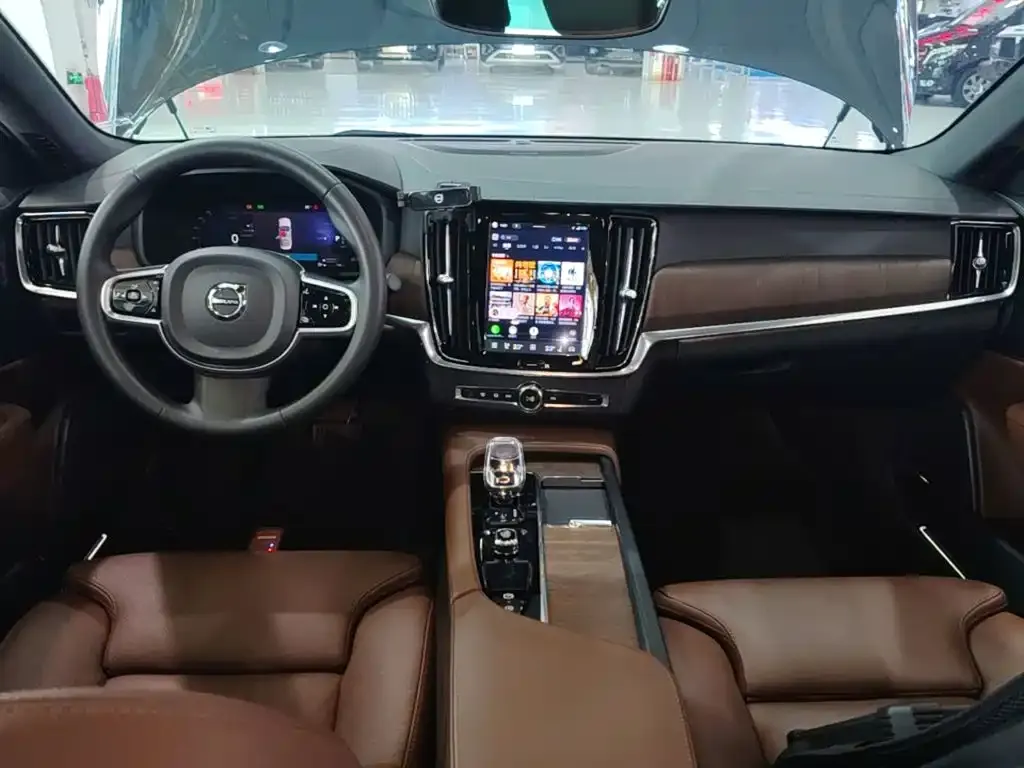 Volvo S90 — фото 10