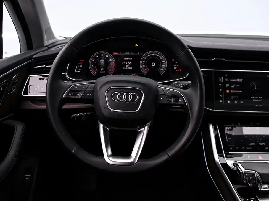 Audi Q7 — фото 8