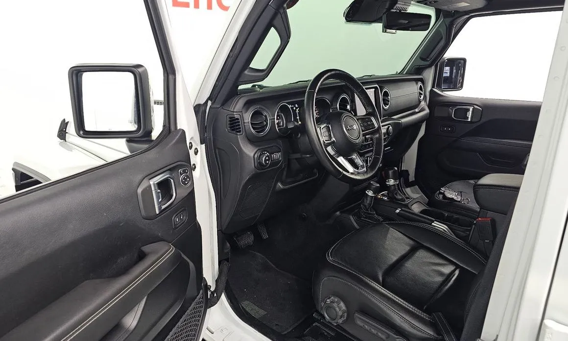 Jeep Wrangler — фото 2