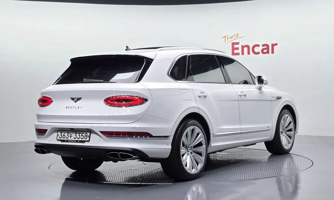 Bentley Bentayga 2022 из KR, фото 2