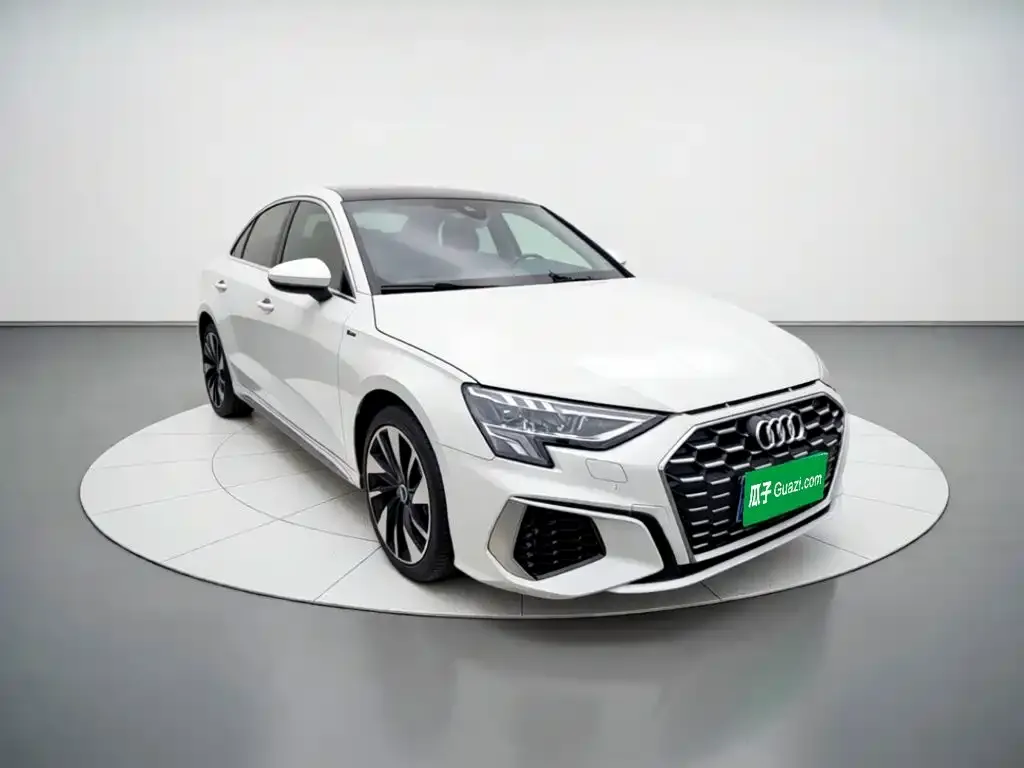 Audi A3 — фото 2