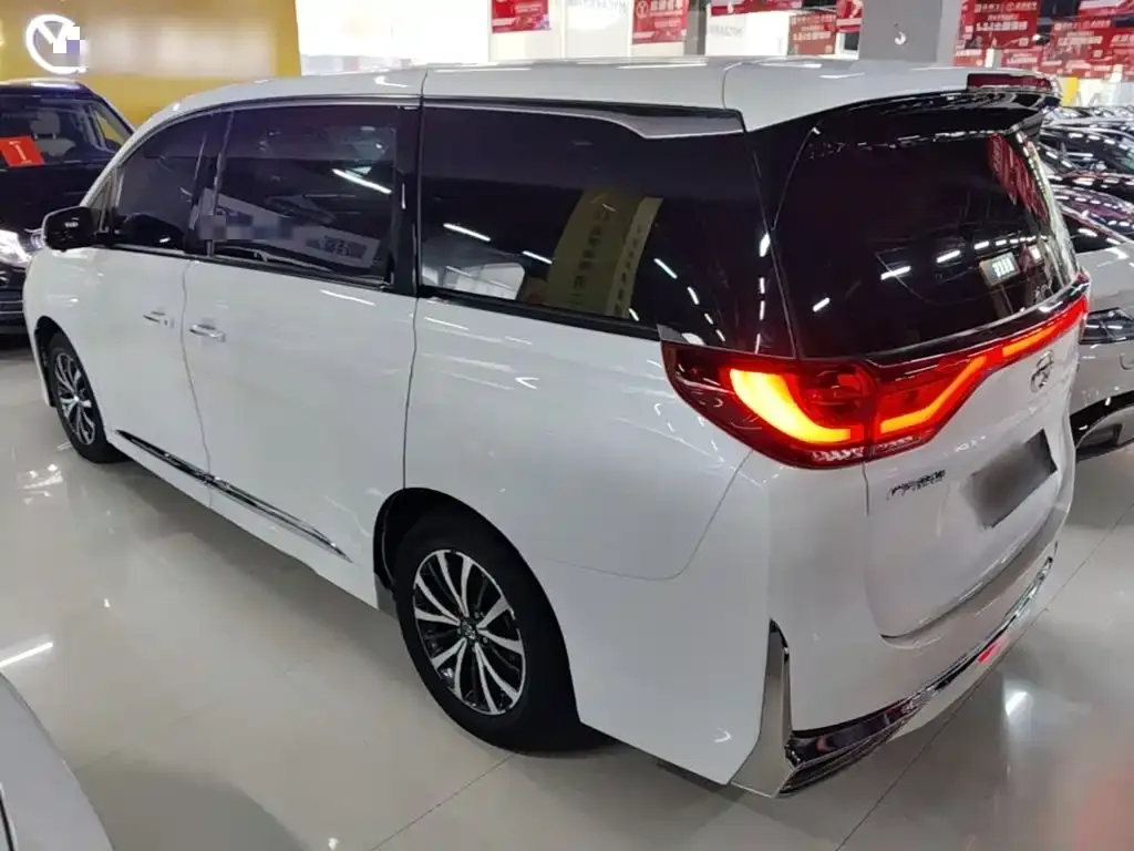 GAC Motor Trumpchi M8 — фото 10