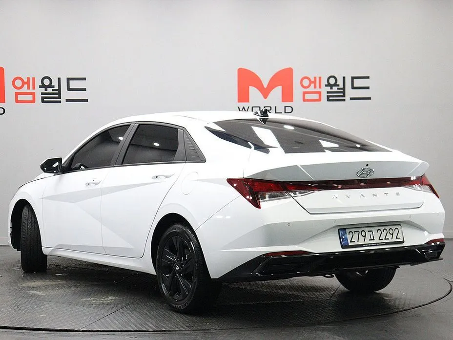 Hyundai AVANTE — фото 8