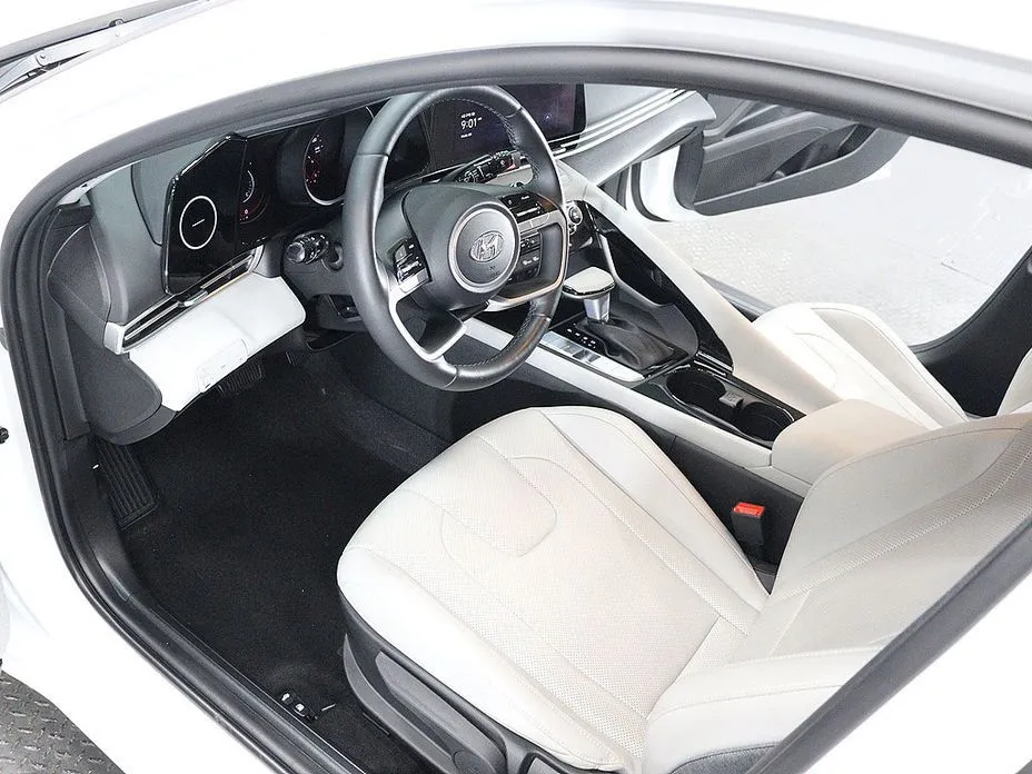 Hyundai AVANTE — фото 5