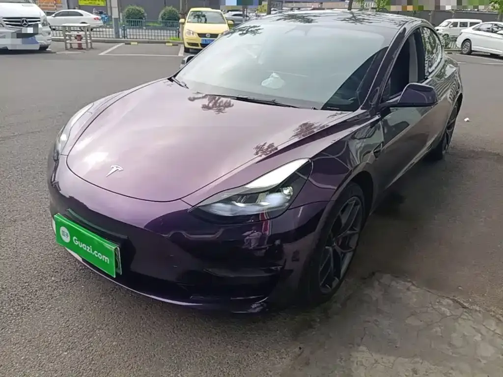 Tesla Model 3 — фото 1