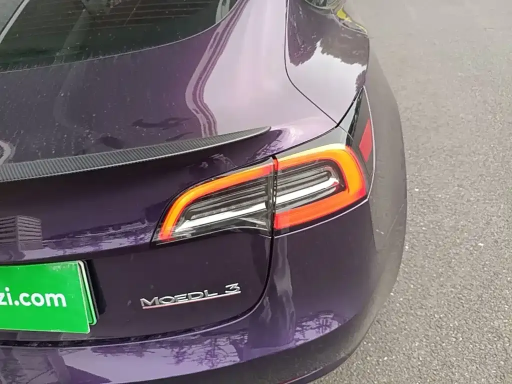 Tesla Model 3 — фото 2