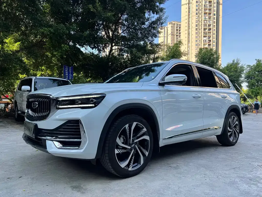 Geely Xingyue L — фото 1