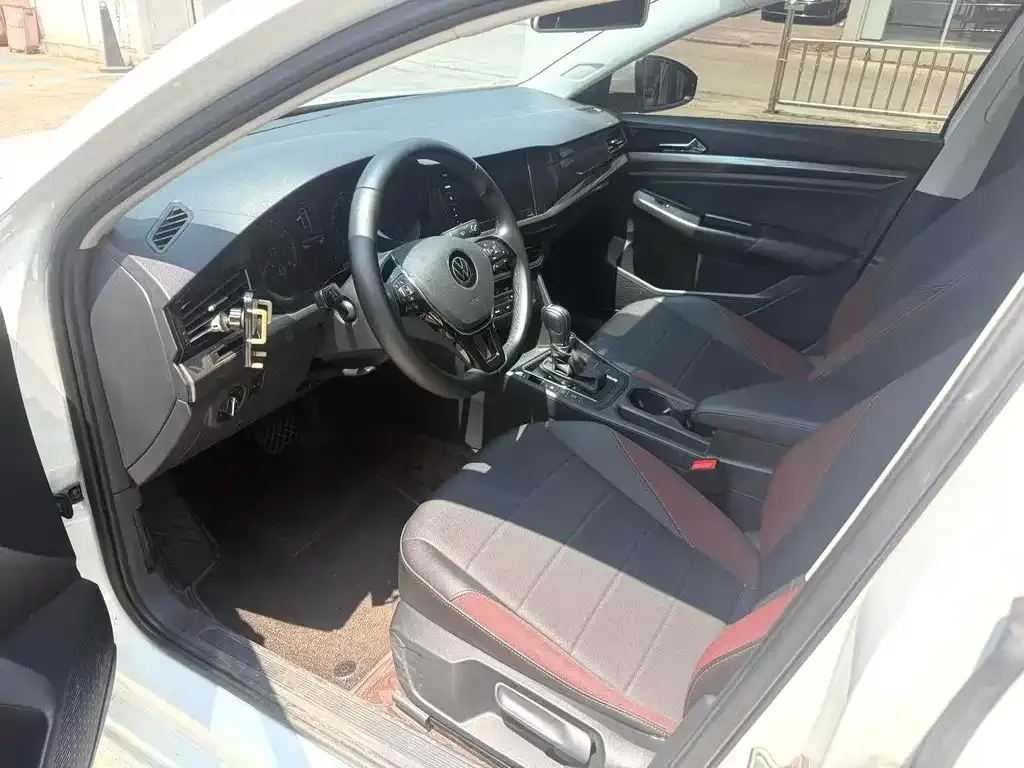 Volkswagen Bora 2023 из CN, фото 4