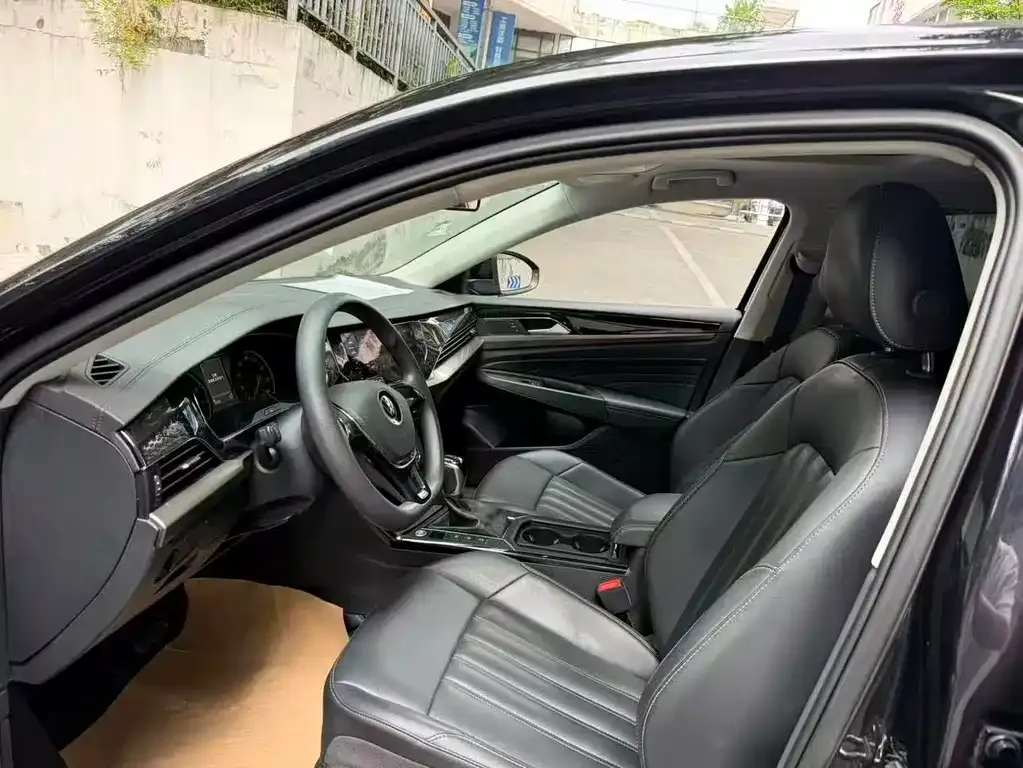 Volkswagen Passat 2021 из CN, фото 5