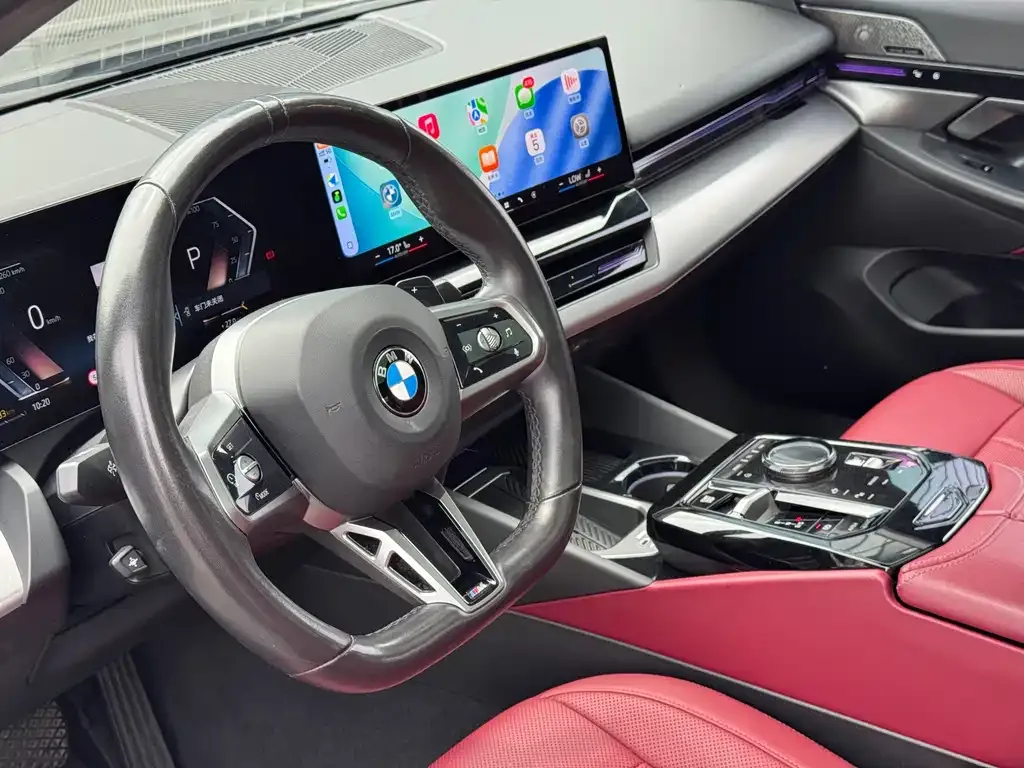 BMW 5 Series 2024 из CN, фото 2