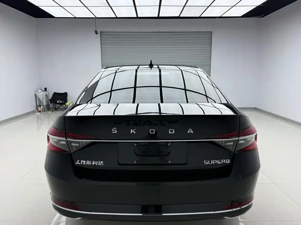 Skoda Superb — фото 4