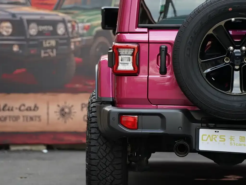 Jeep Wrangler — фото 2