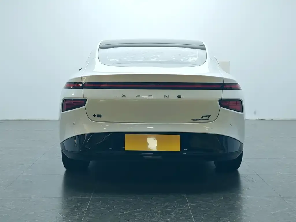 XPeng P7 — фото 4