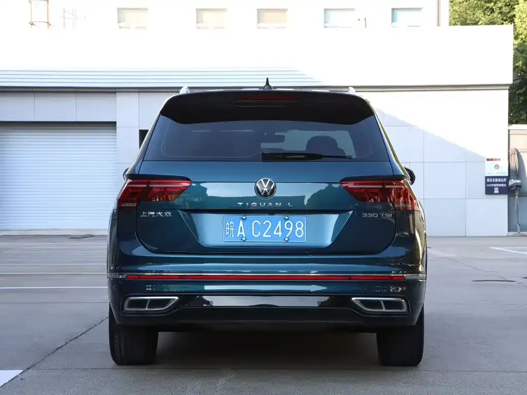 Volkswagen Tiguan L — фото 2