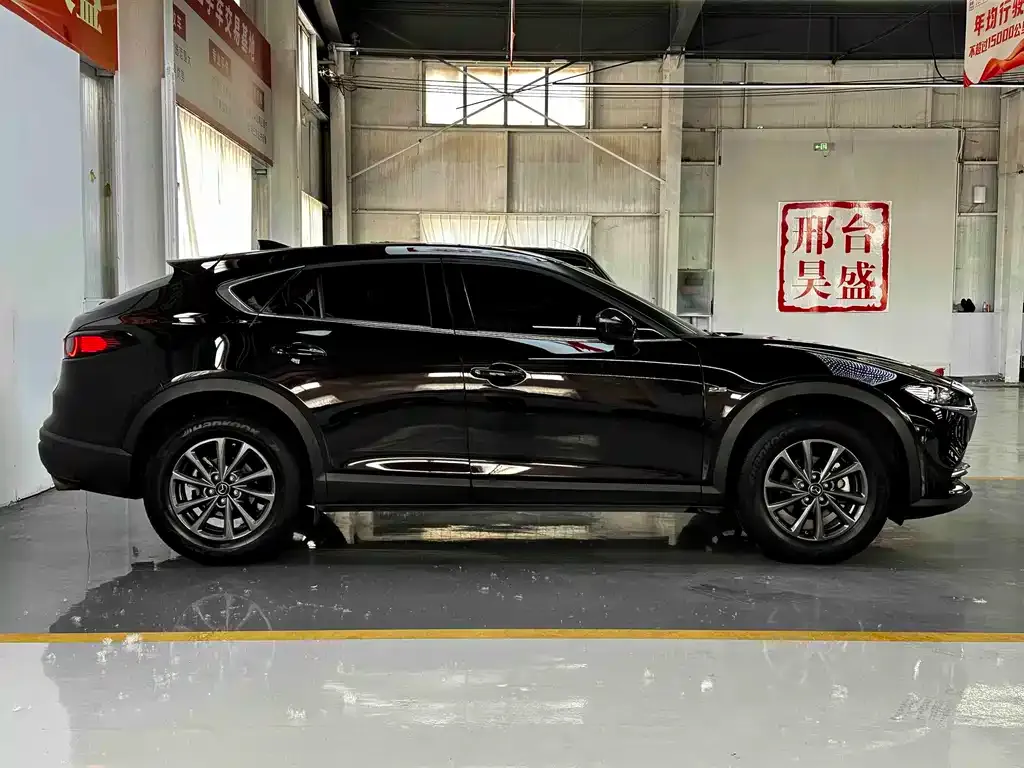 Mazda CX-4 2022 из CN, фото 8