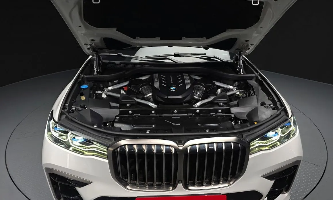 BMW X7 — фото 9