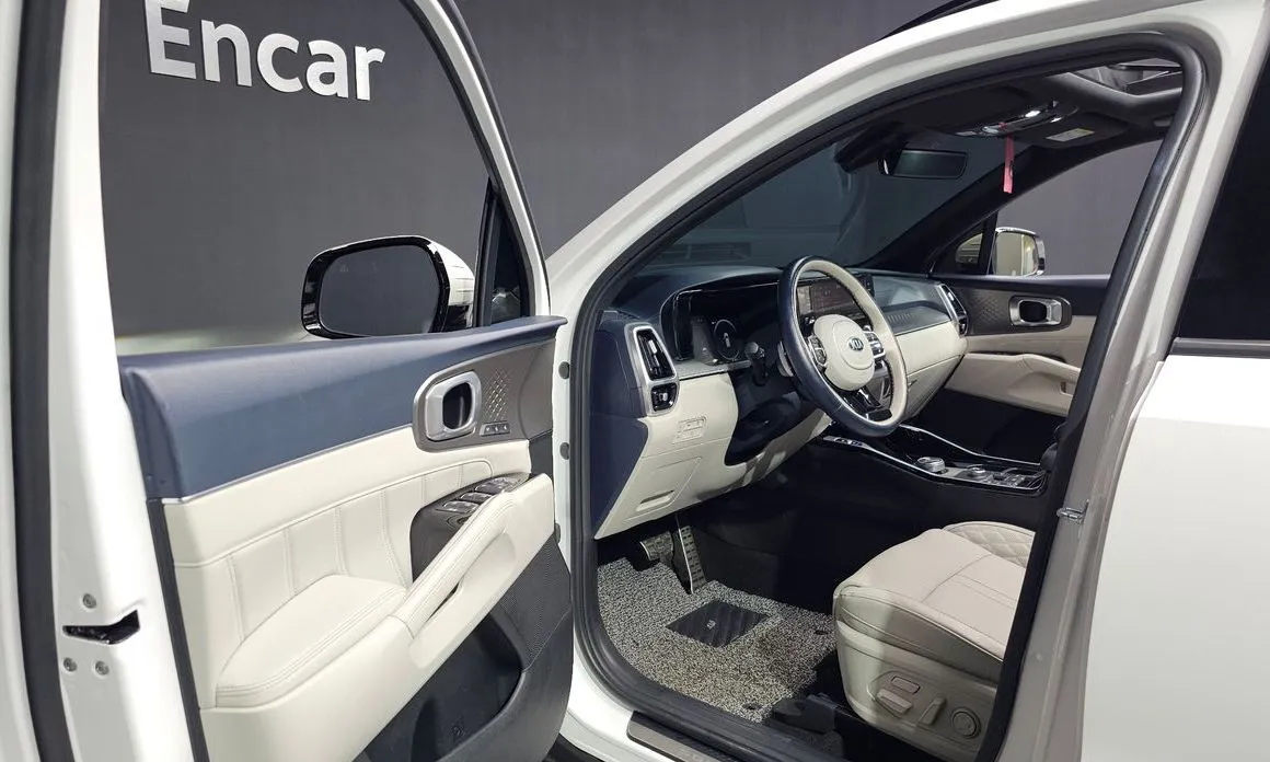 Kia Sorento — фото 10