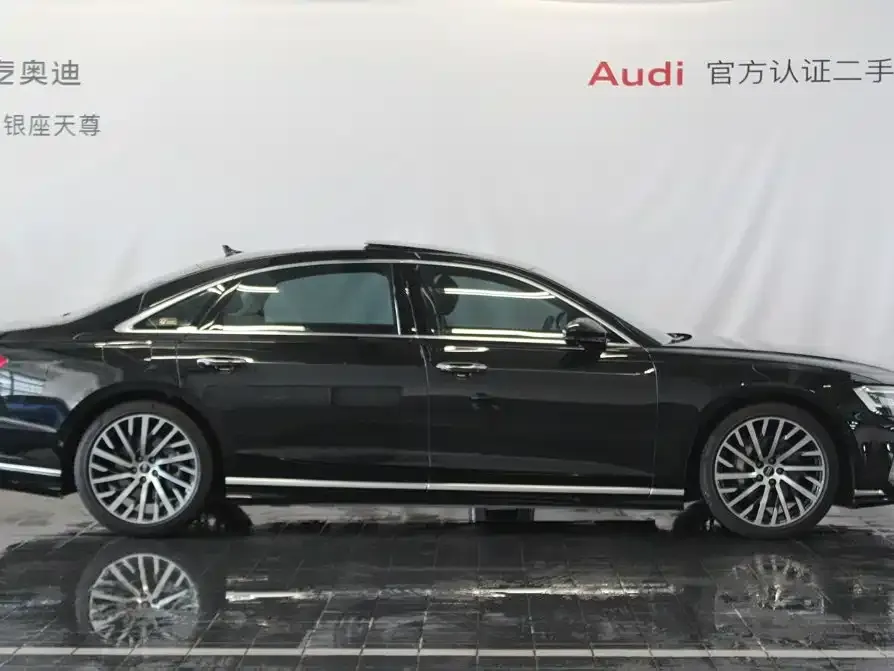 Audi A8 — фото 3