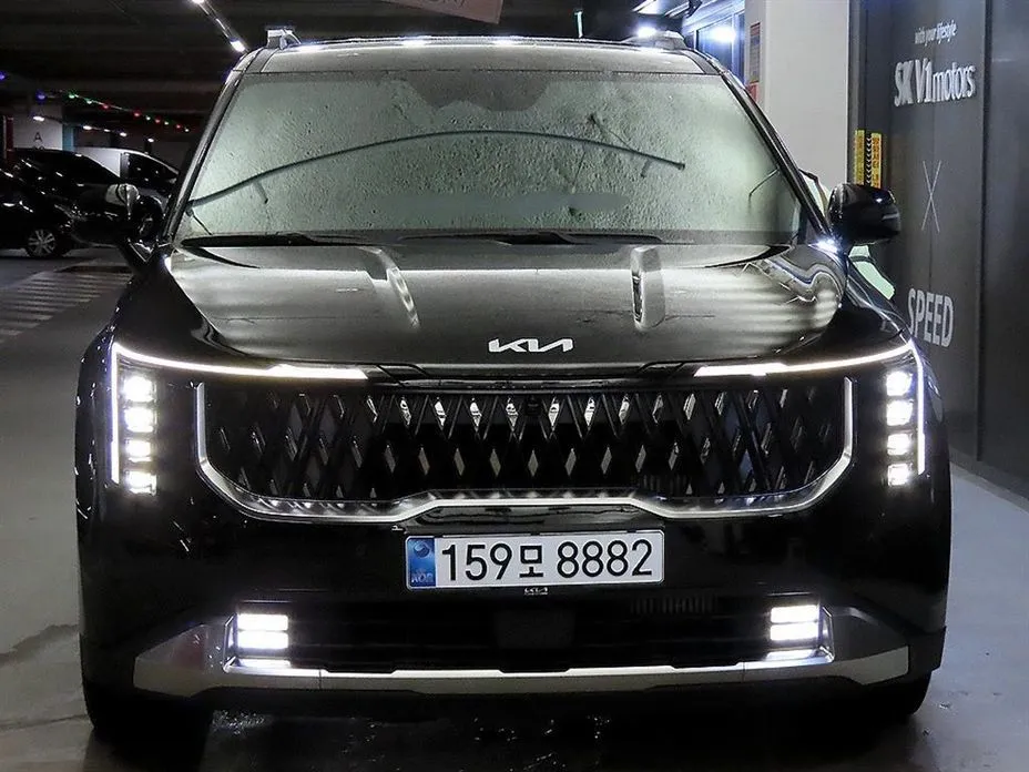 Kia Carnival — фото 1