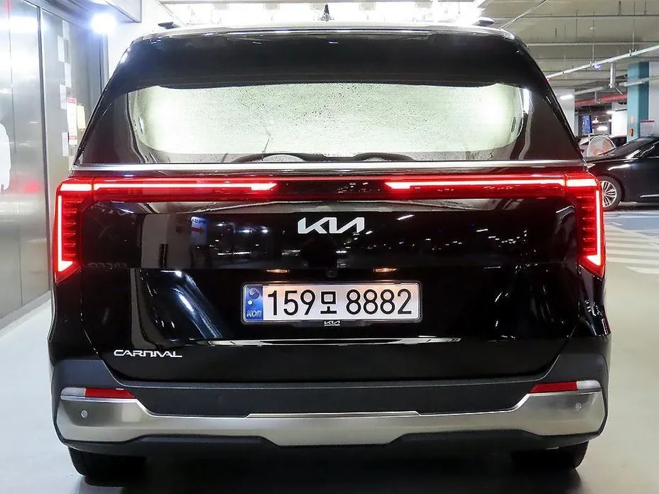 Kia Carnival — фото 5