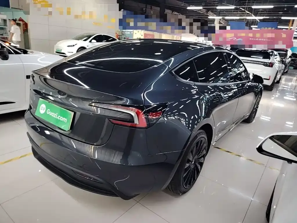 Tesla Model 3 — фото 6