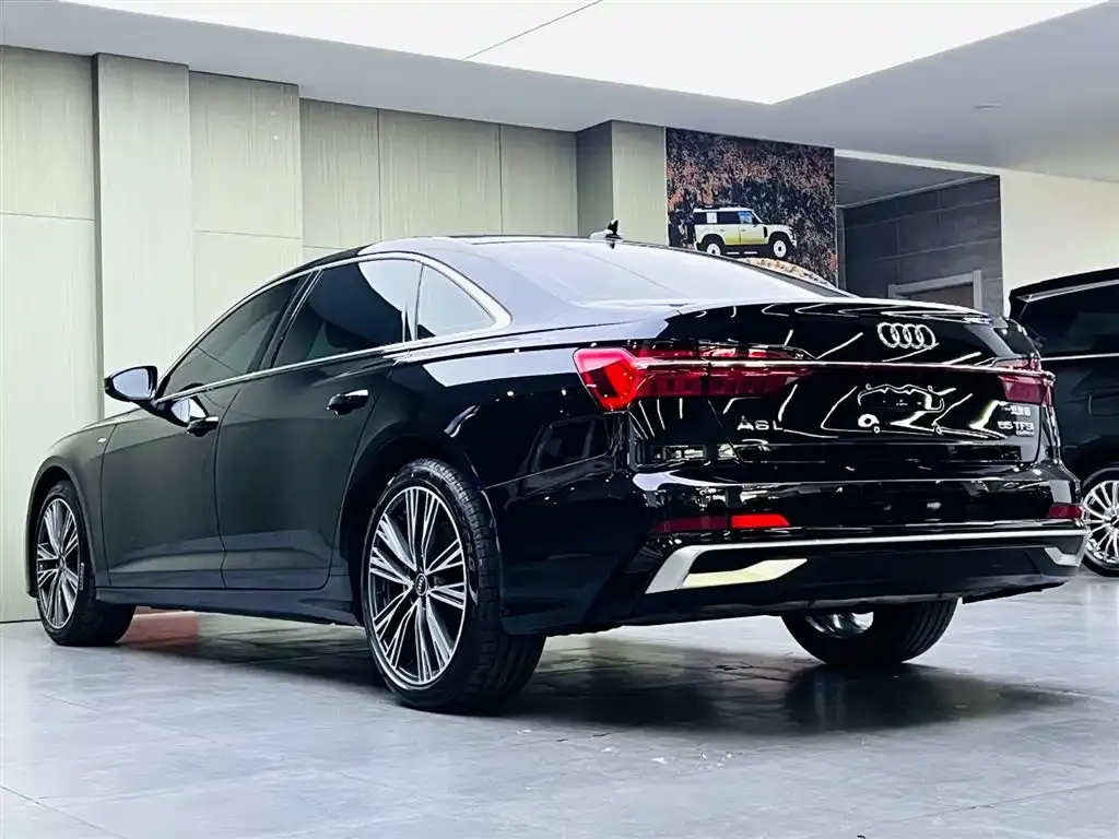Audi A6L — фото 6